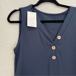 NWT Basico Blue Sleeveless Top Large